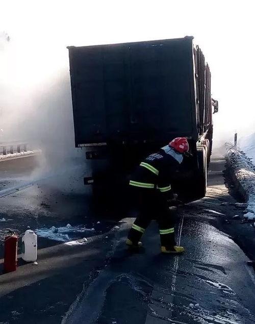 郑州高速爆料事件视频曝光,揭秘高速路惊险瞬间  第2张